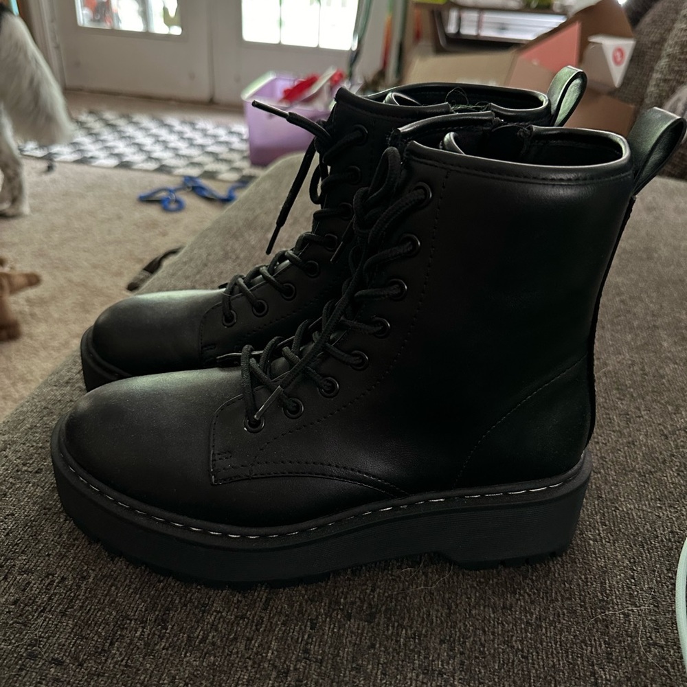 Wild Fable Dr Marten style boots